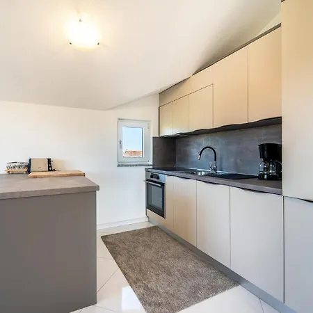 1 Bedroom Amazing In * Sukosan