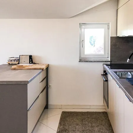 1 Bedroom Amazing In *
